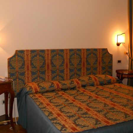 Hotel Al Teatro Livorno Zewnętrze zdjęcie