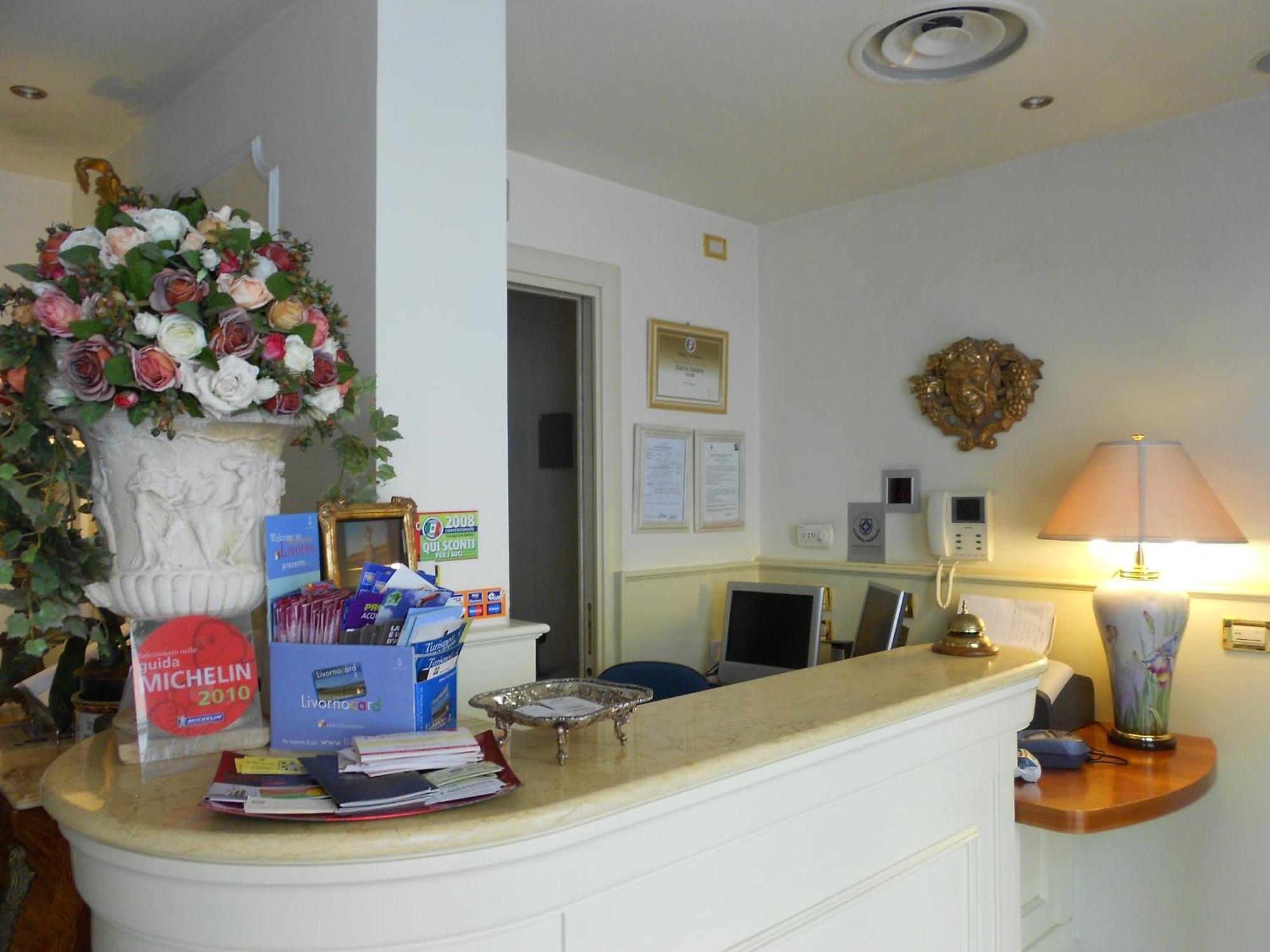 Hotel Al Teatro Livorno Zewnętrze zdjęcie