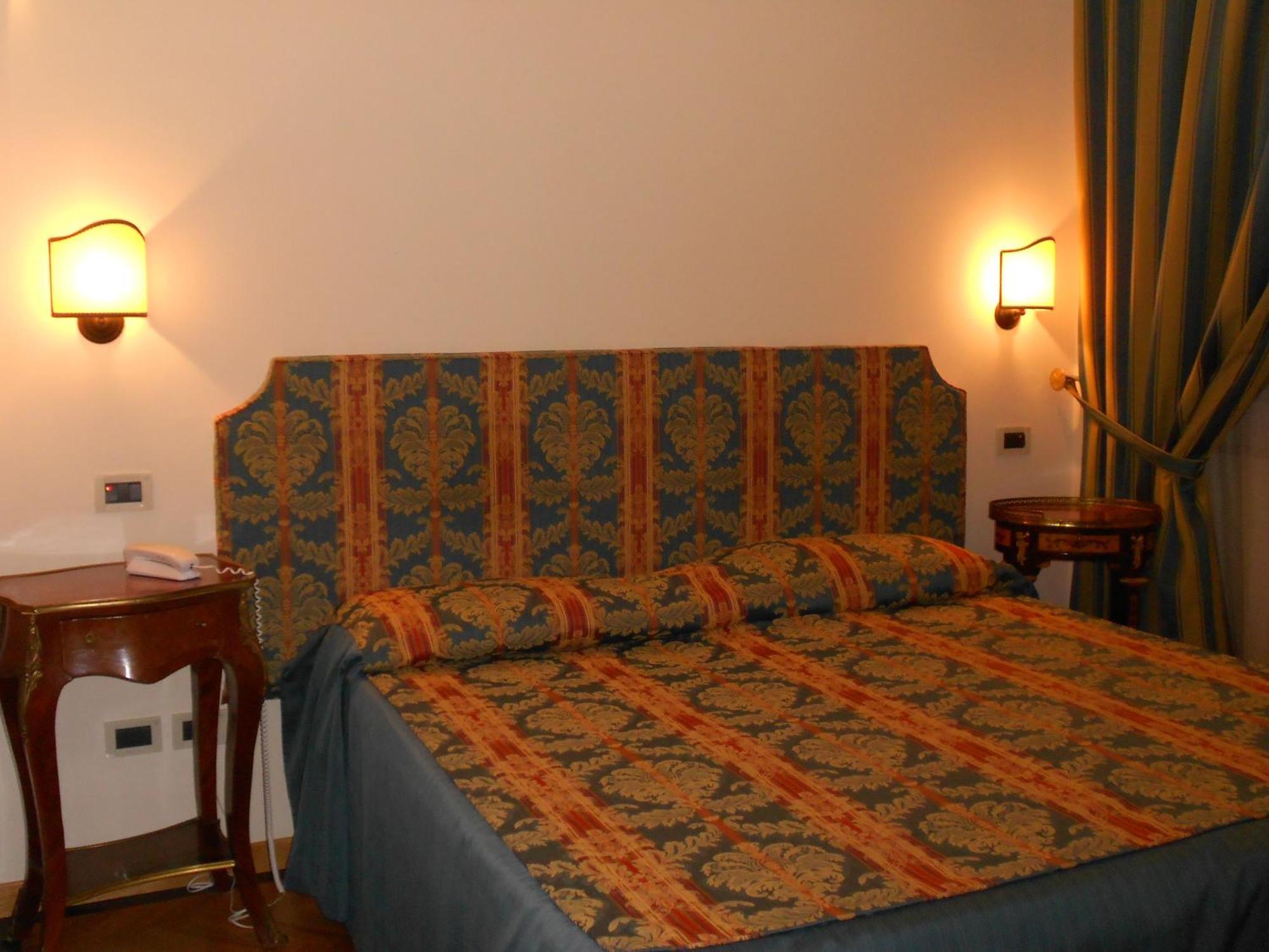 Hotel Al Teatro Livorno Zewnętrze zdjęcie