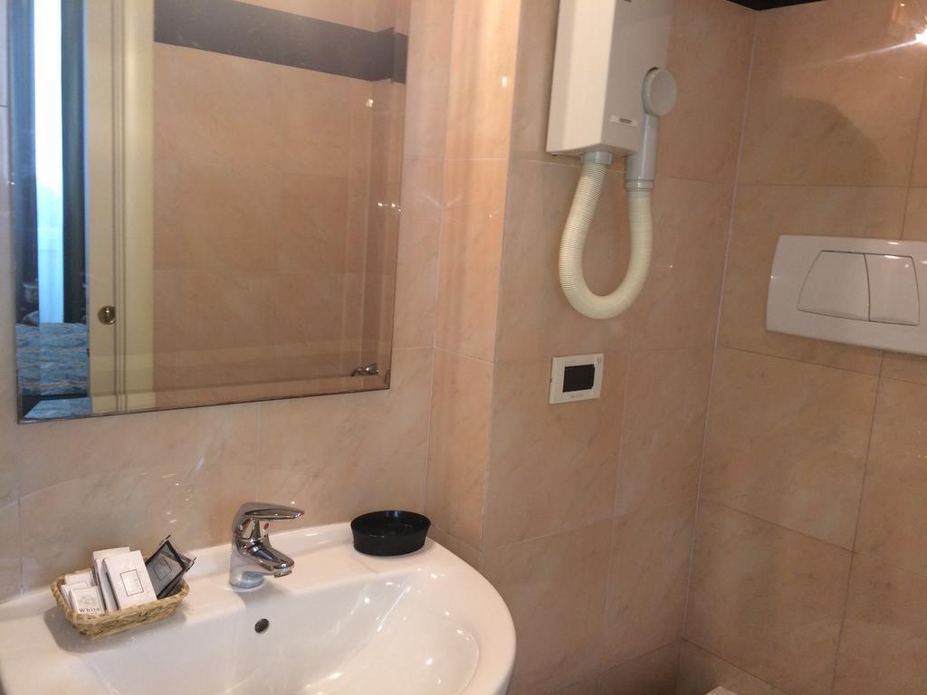 Hotel Al Teatro Livorno Zewnętrze zdjęcie
