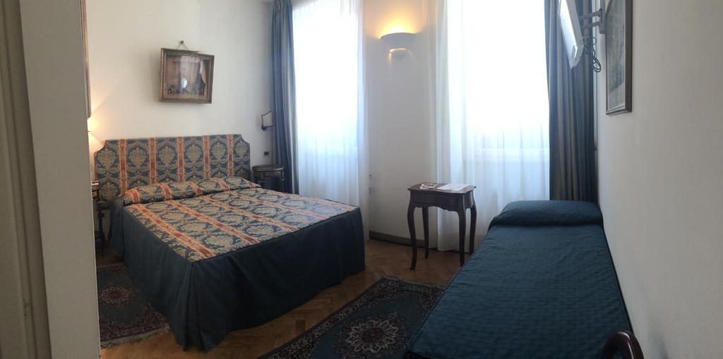 Hotel Al Teatro Livorno Zewnętrze zdjęcie